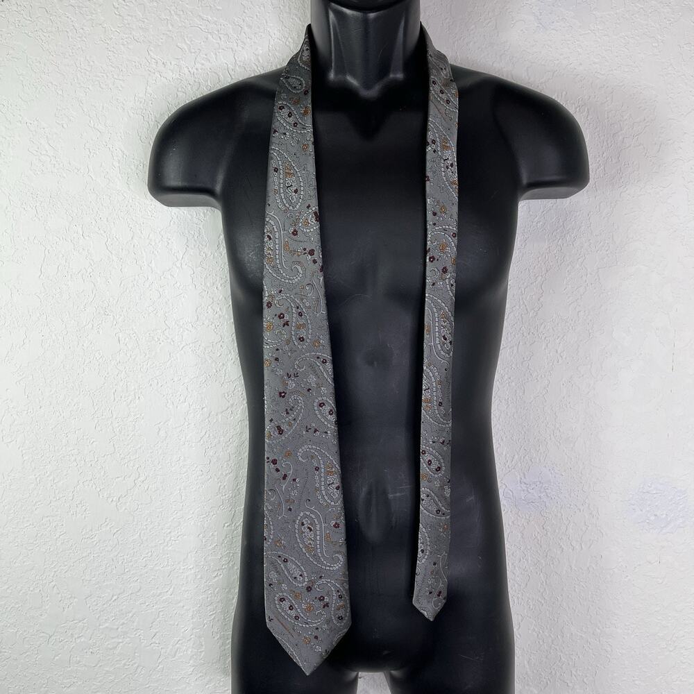 Vintage Oscar de la Renta grey paisley print neck tie, mens neckwear, business